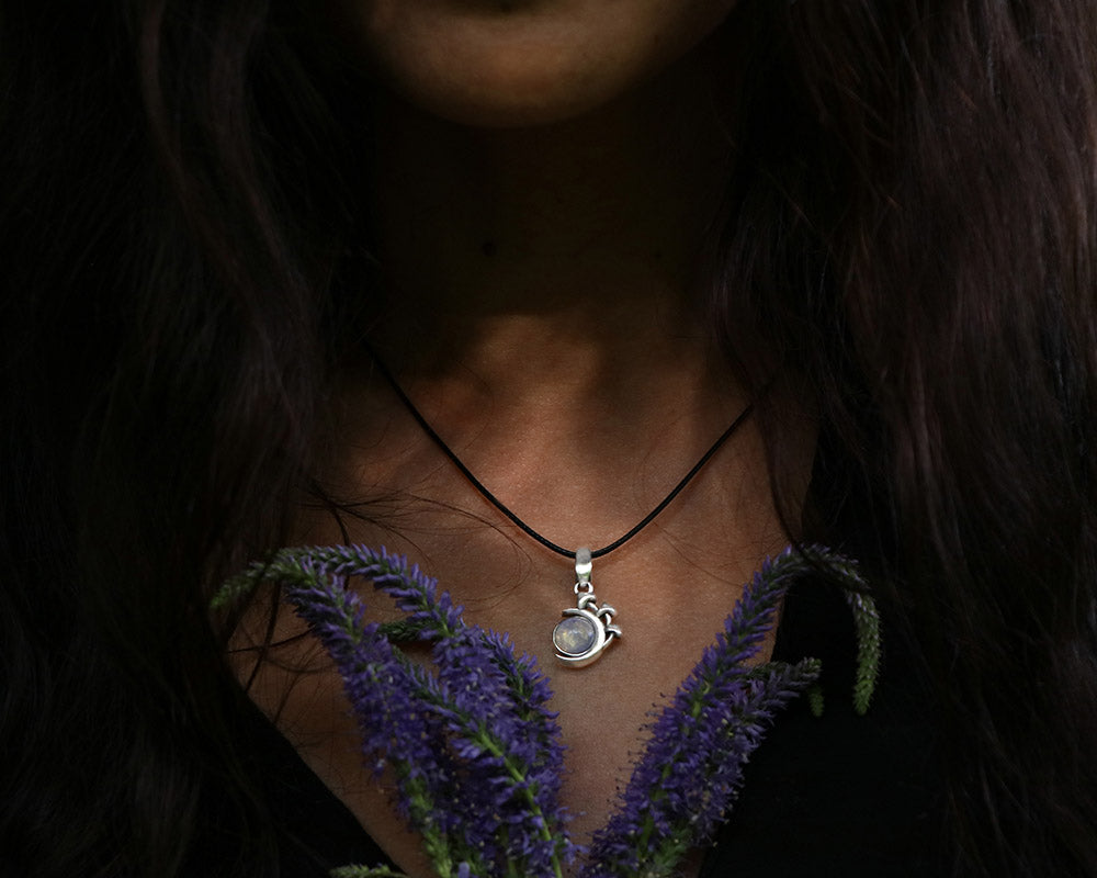 Necklace with Moonstone - Sterling Silver