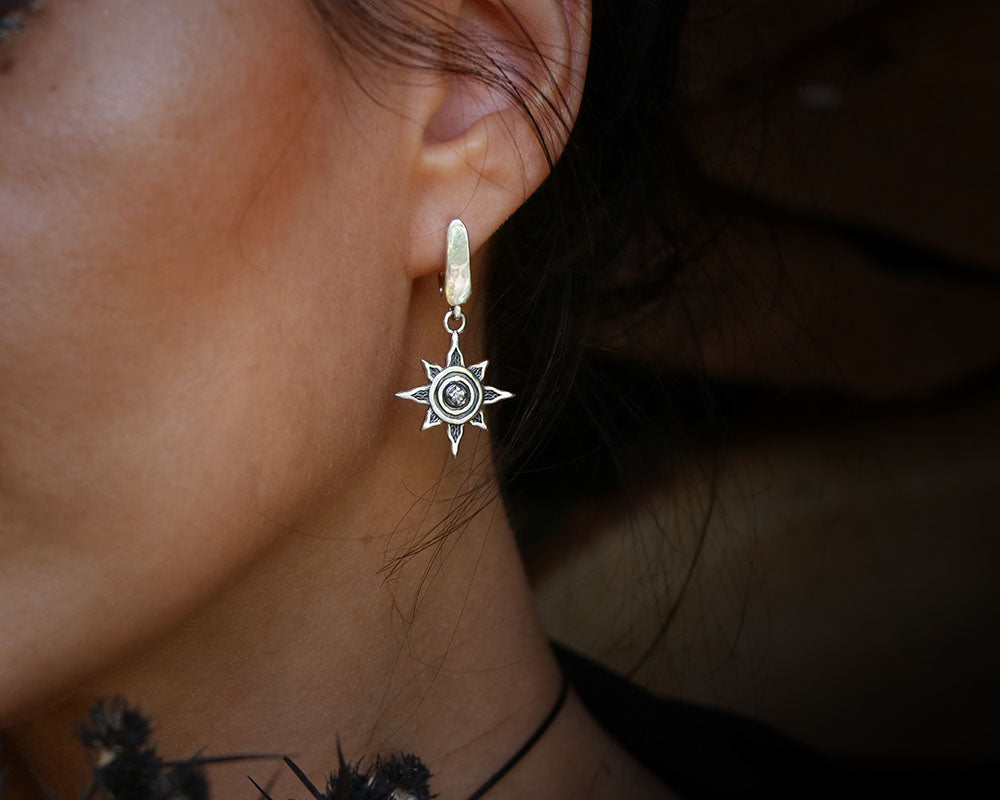 Inanna earrings made of sterling silver with cubic zirconia