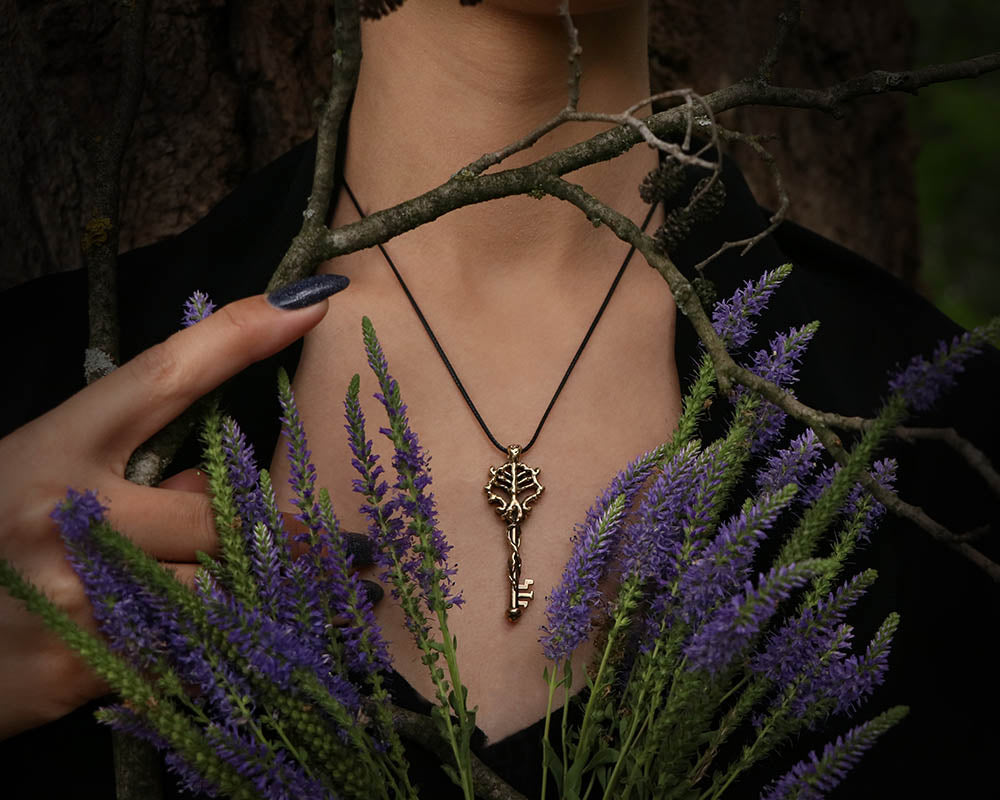 Key Necklace made of Bronze