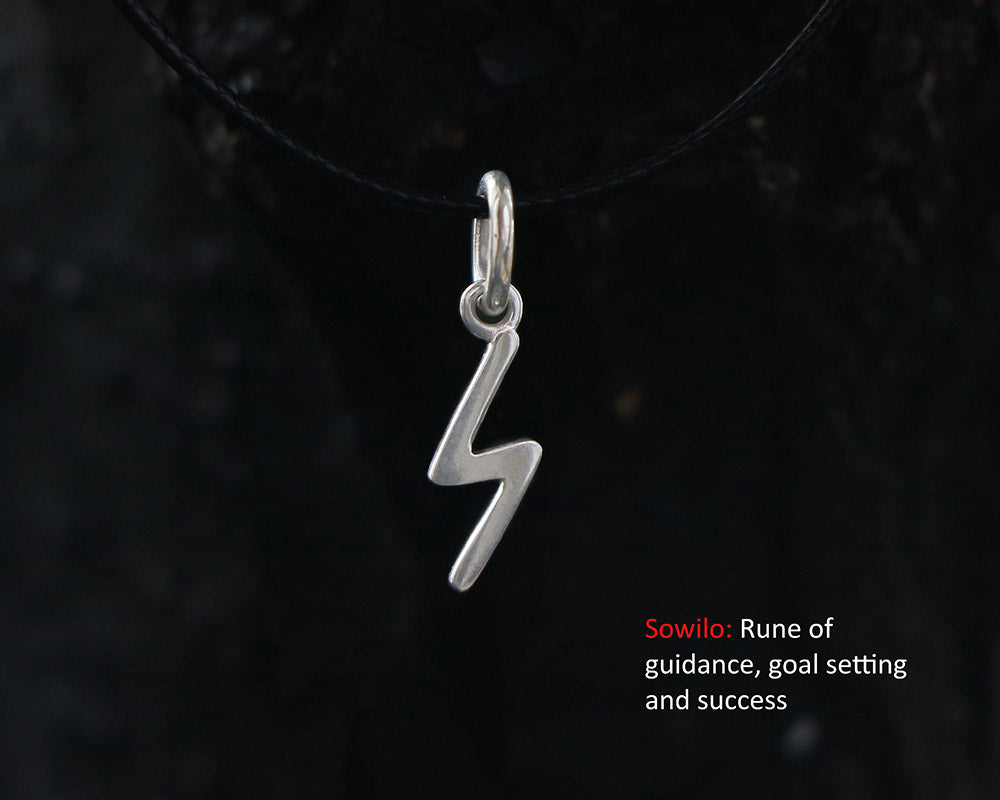sowilo rune pendant