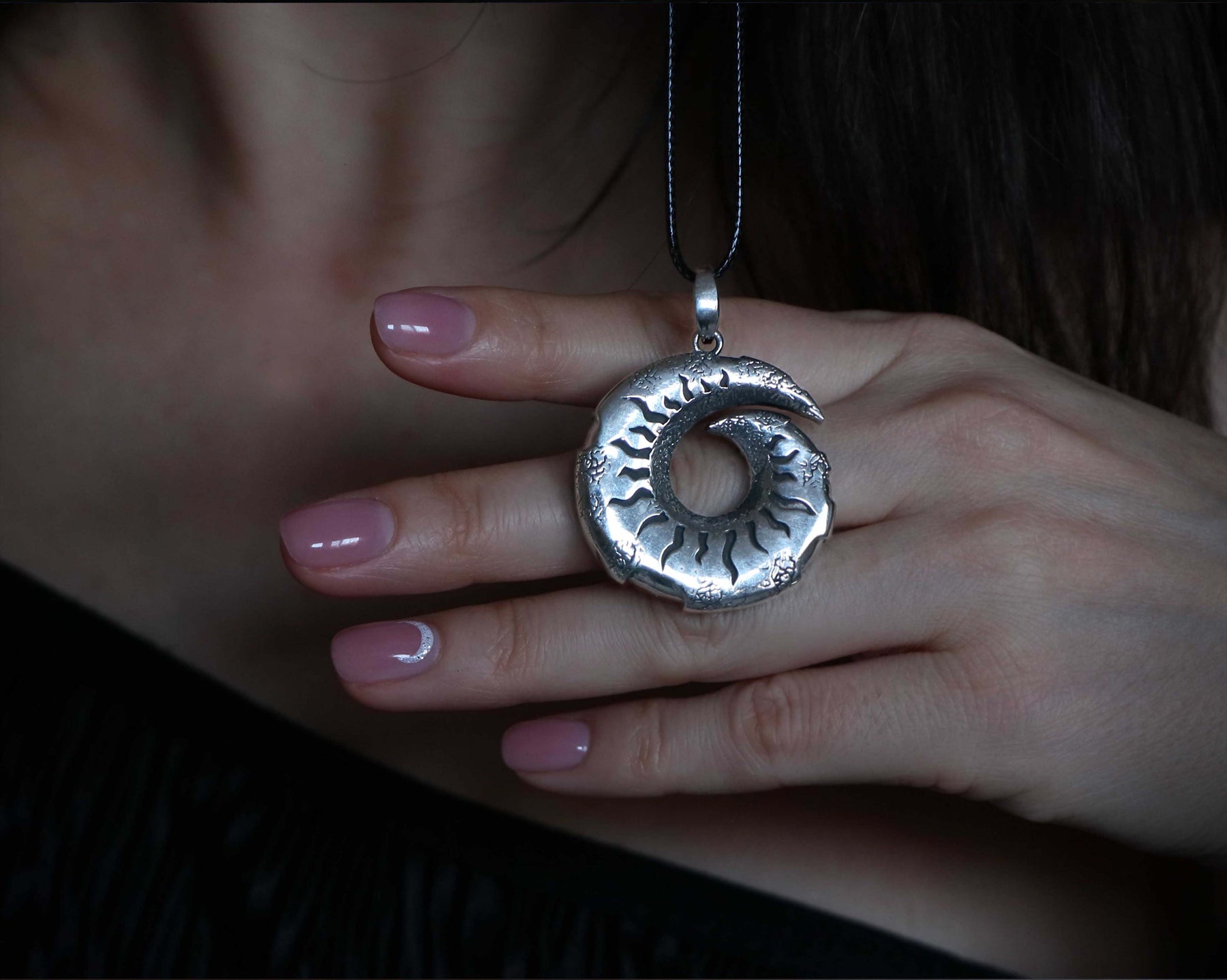 SUN NECKLACE