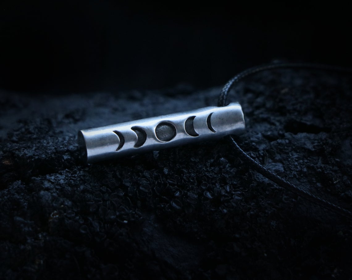 MOON PHASE Pendant