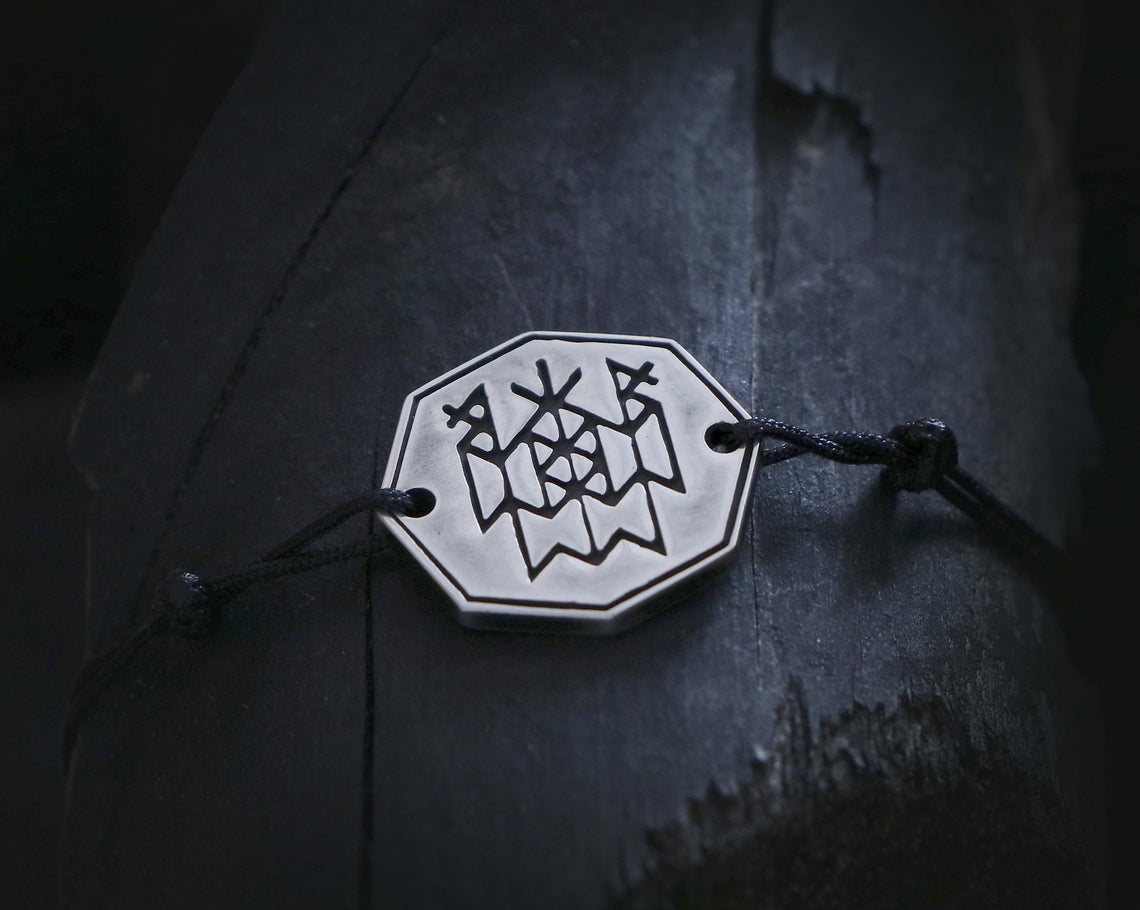 PROTECTION RUNE AMULET Bracelet