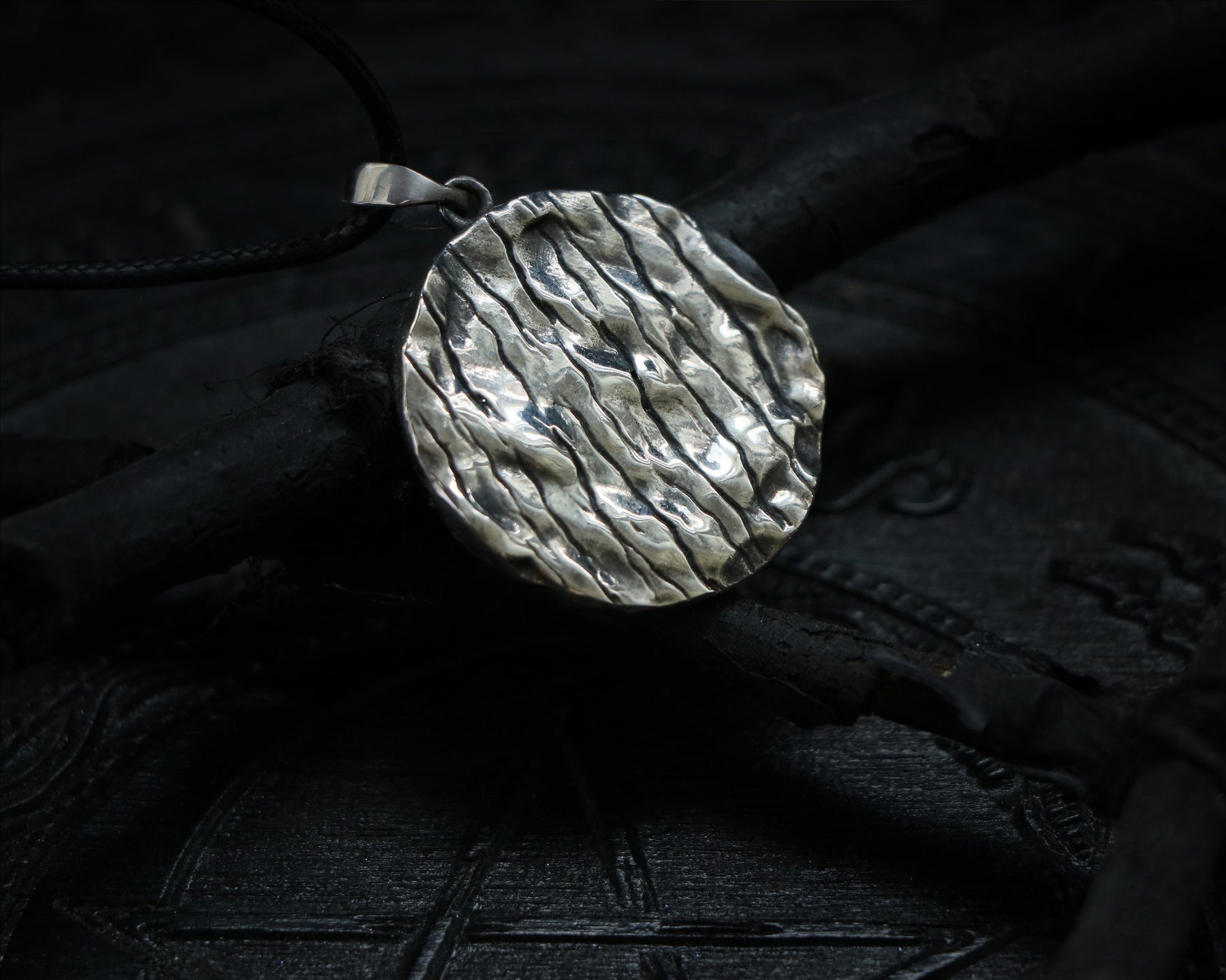 Lilith necklace backside