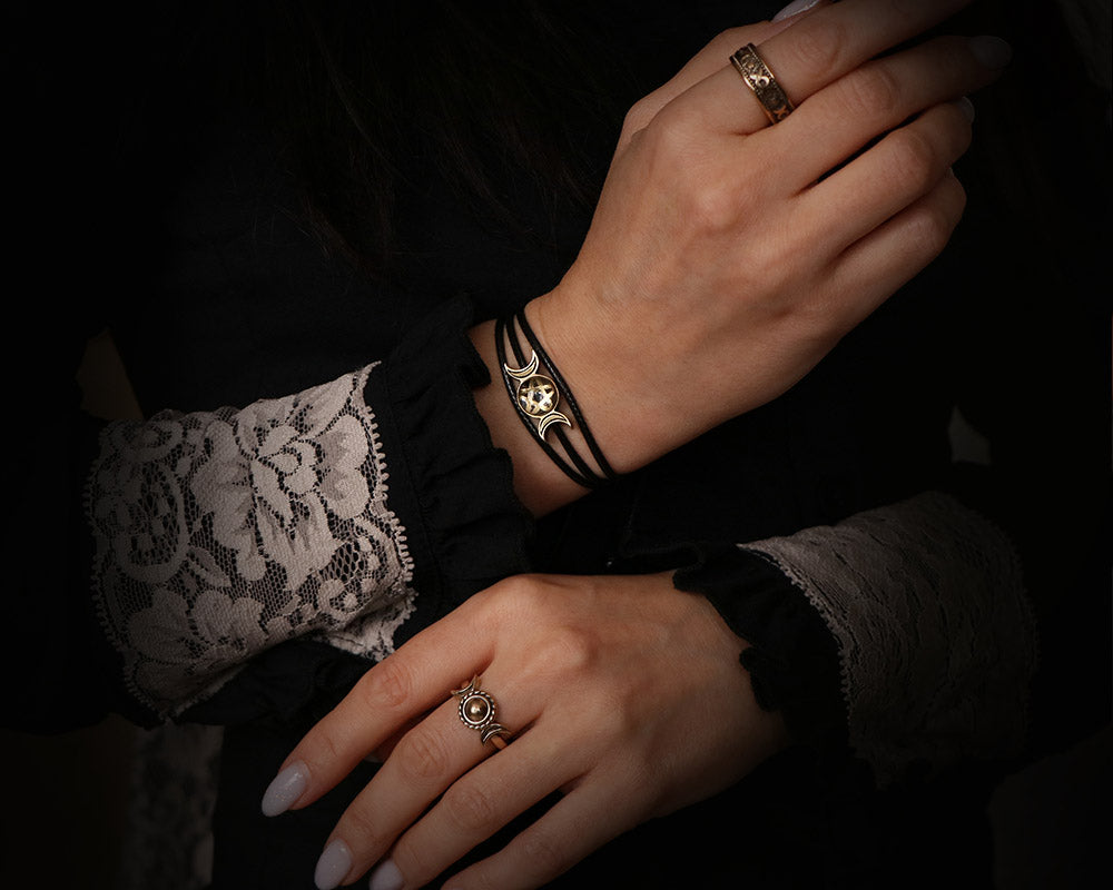 triple moon jewelries made of bronze