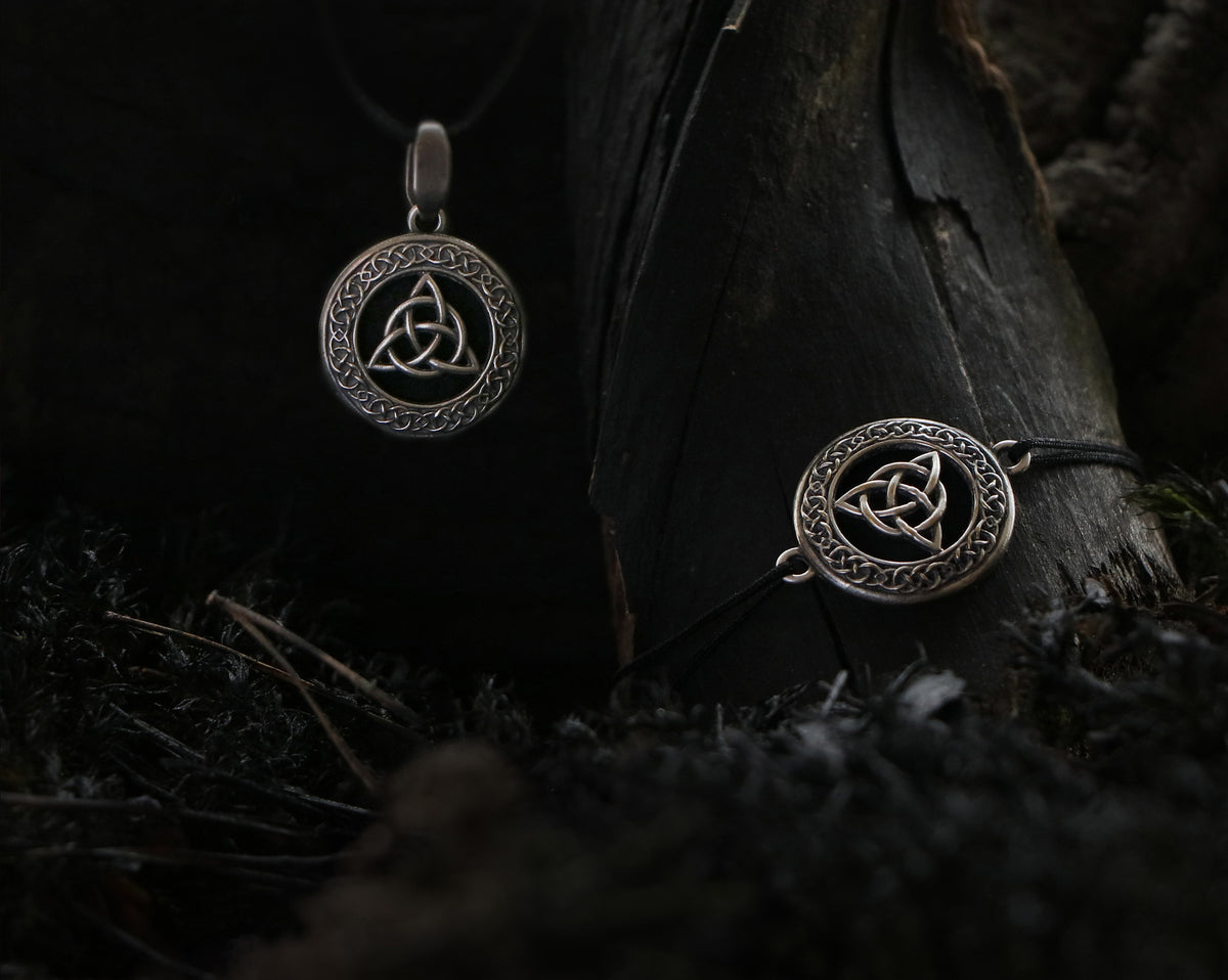 Triquetra Set – alternate product view 2