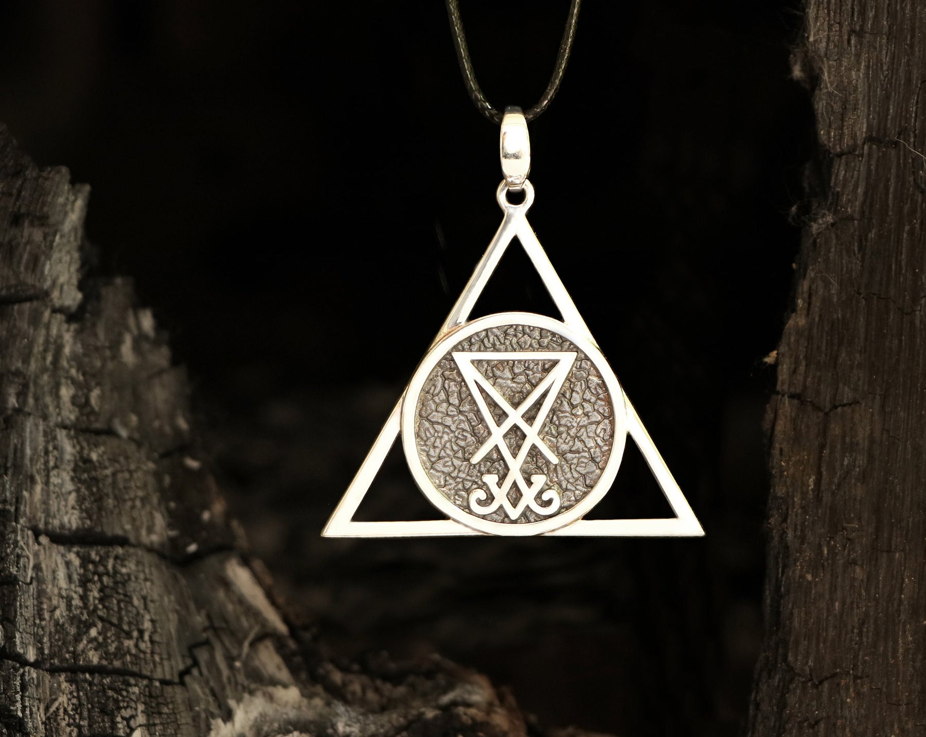 Lucifer silver necklace