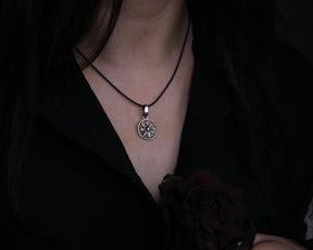 Innana necklace made of Bronze