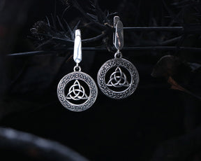Celtic earrings with triquetra