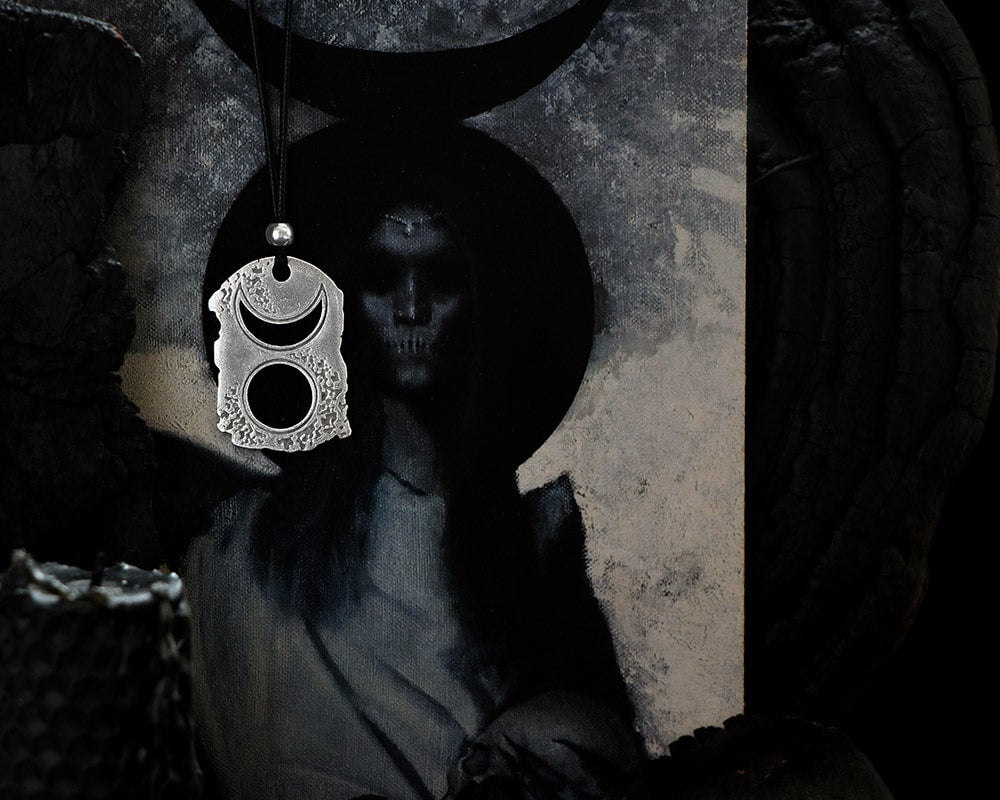 HECATE GODDESS Necklace