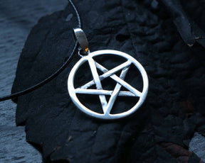 Pentagram necklace silver